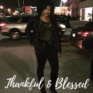 Meet your Posher, Ismara